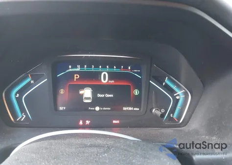 2021 Honda Odyssey Touring z USA, uszkodzony, nr VIN 5FNRL6H86MB011538